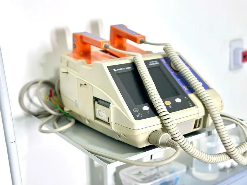 Bomba de infusão e equipamento de suporte na unidade Ibiúna